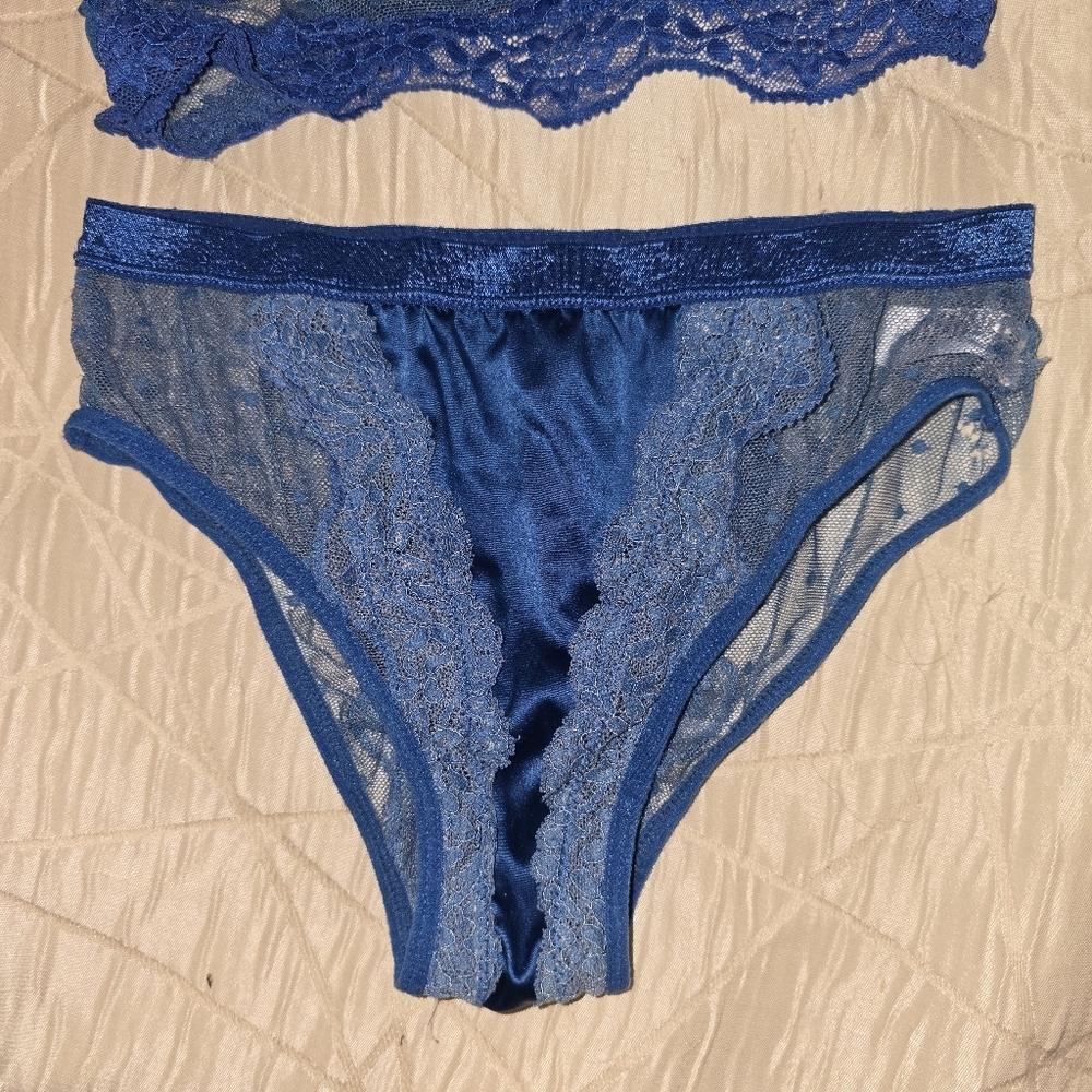 Fashion Nova Blue Satin Lace Lingerie Set XS - Picture 4 of 6
